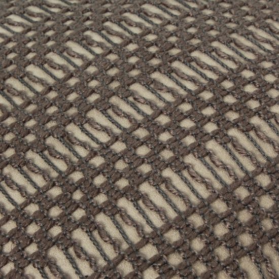 almofada-trico-quadrada-tela-1-cinza-casadorada-detalhe