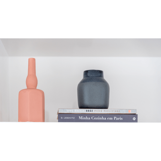 vaso-decorativo-galact-ceramica-coral-casadorada-ambientada